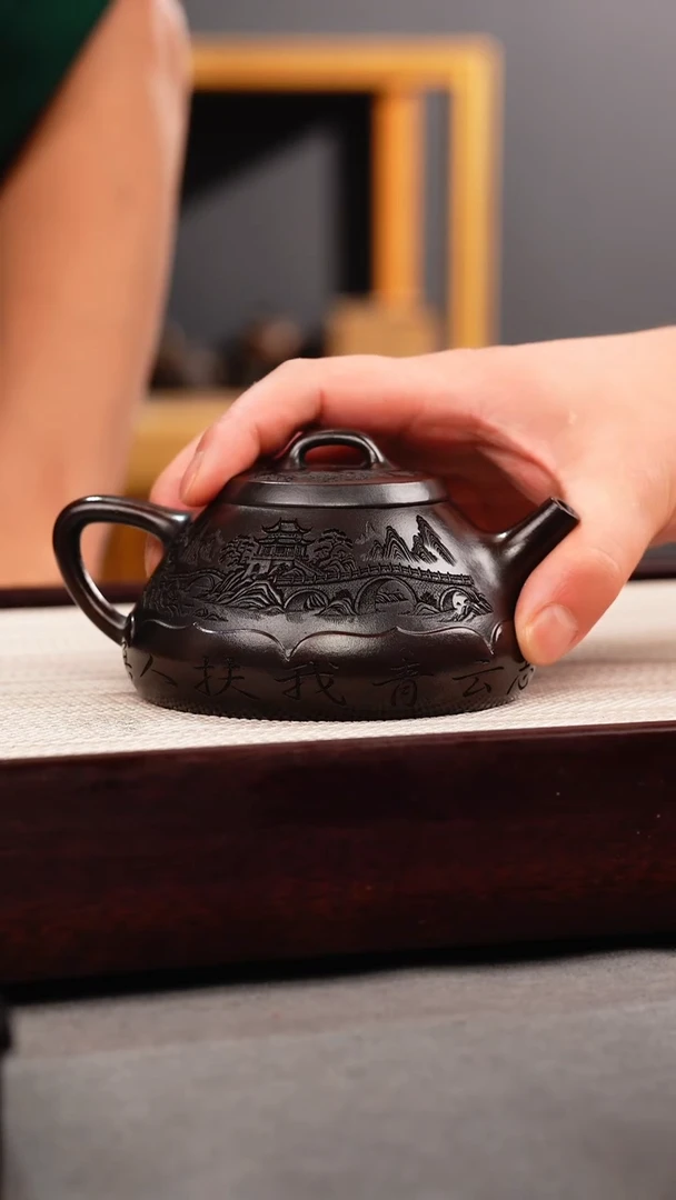 茶壶紫砂铁血红砂 莲花石瓢 刻绘