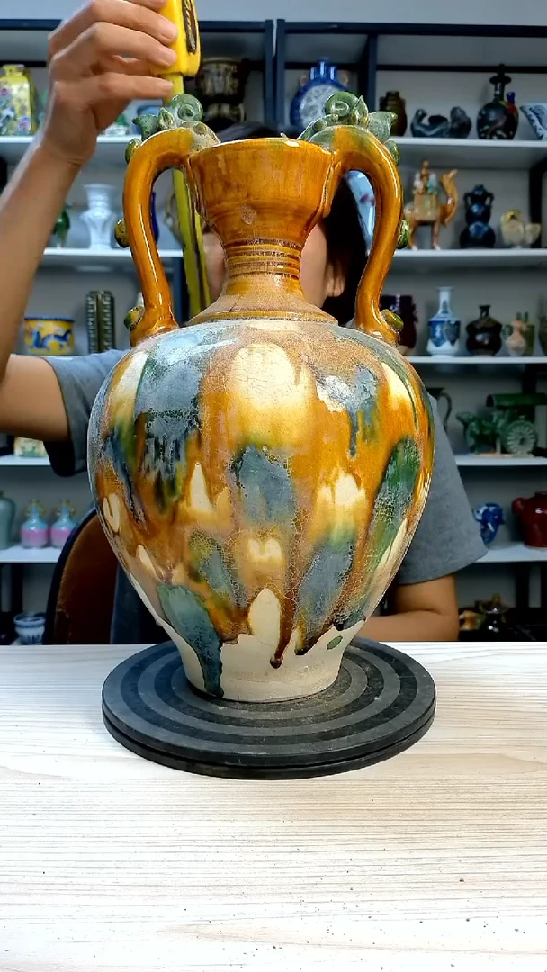 经典山***峰精美复古风格瓷器