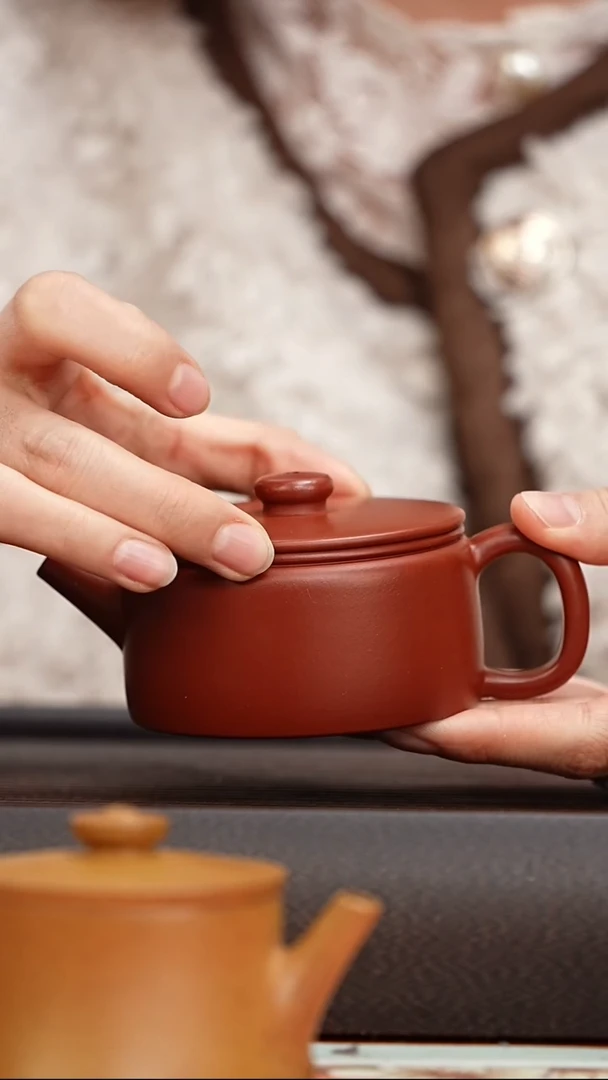 【闪购商品】紫砂茶壶朱泥光素汉瓦150CC