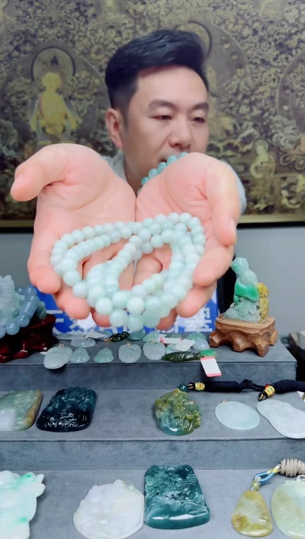 翡翠未镶嵌颈饰111111111