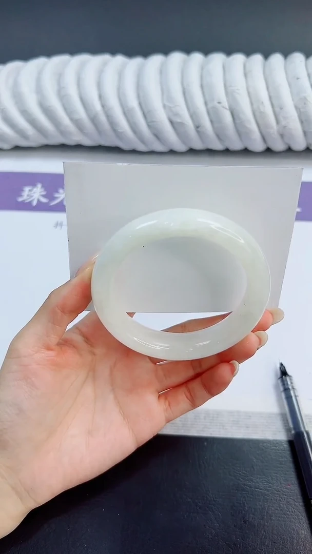 未镶嵌手镯和田玉129/59HTB