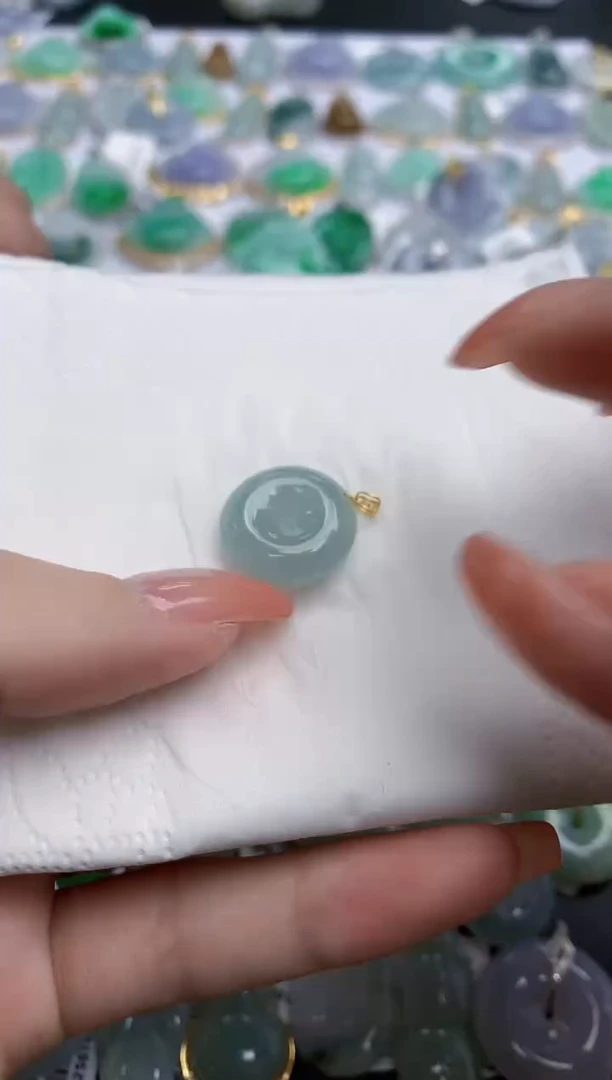 【闪购商品】翡翠颈饰未镶嵌天然缅甸翡翠A货