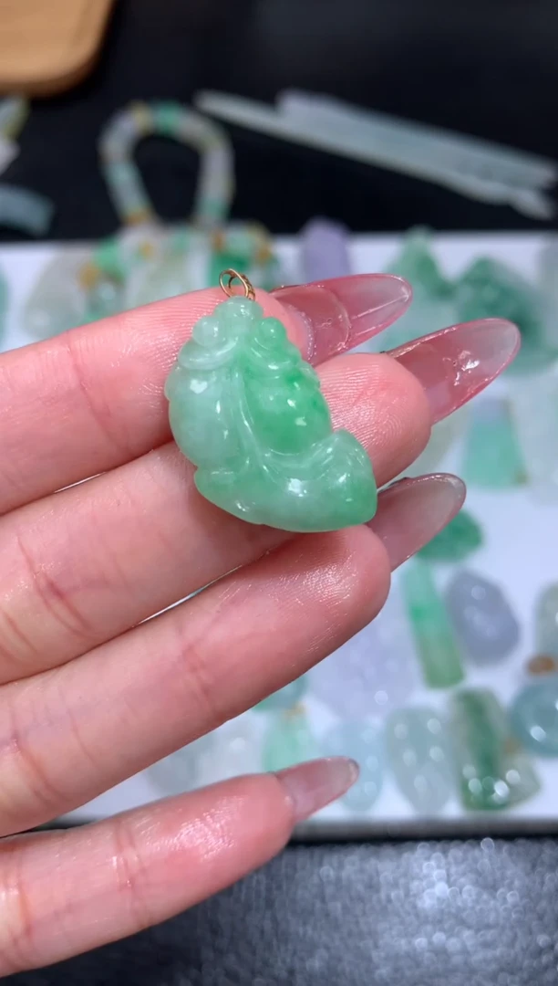 未镶嵌定制翡翠金鱼