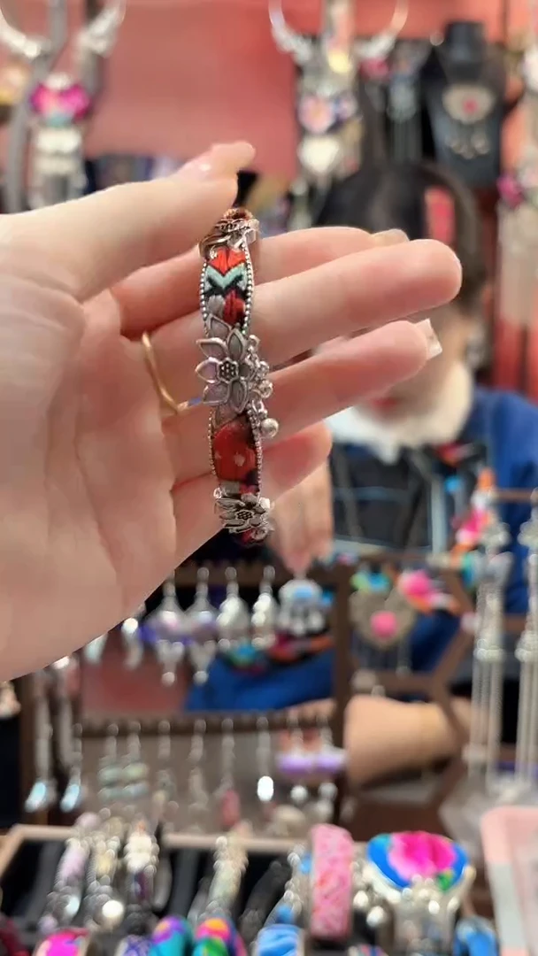 织绣 云织谣民族风精美饰品   411