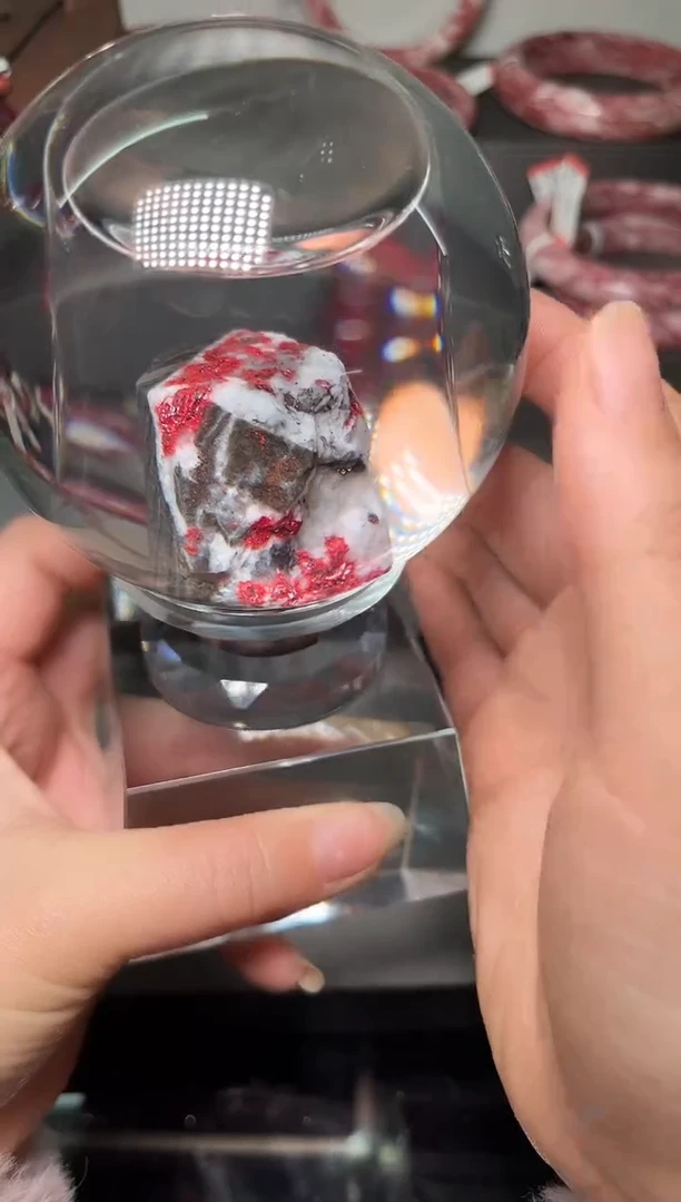 天然辰砂朱砂晶体随型毛料水晶球摆件121106