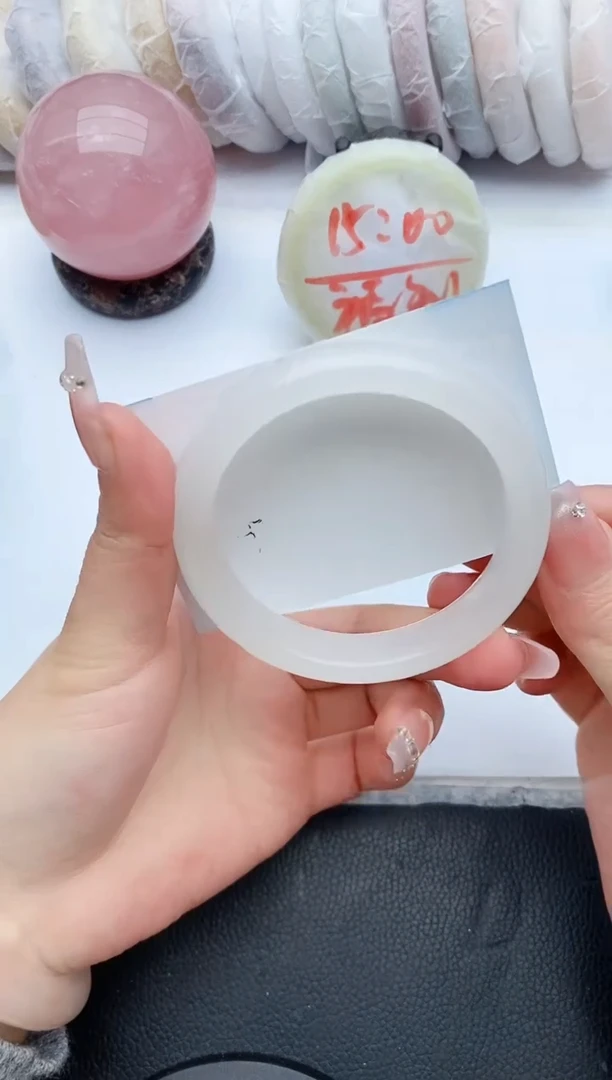 【闪购商品】石英质玉手镯未镶嵌22+58.5