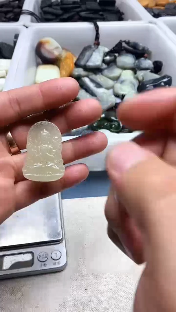 吊坠(不含链)未镶嵌和田玉1