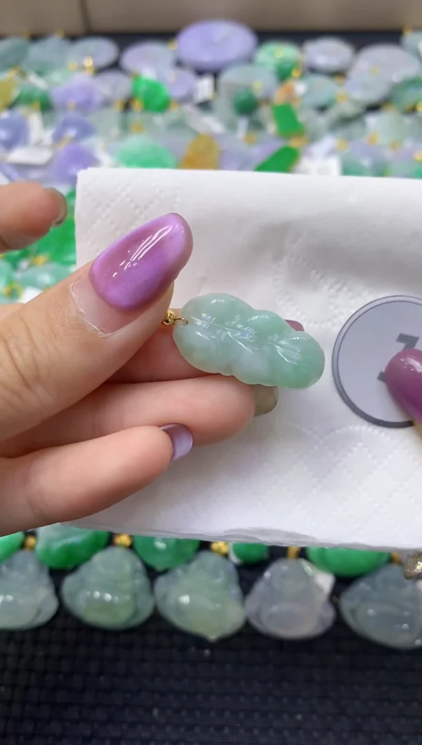 颈饰未镶嵌翡翠天然缅甸翡翠A货