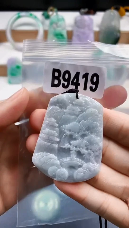 颈饰未镶嵌翡翠天然翡翠吊坠挂饰