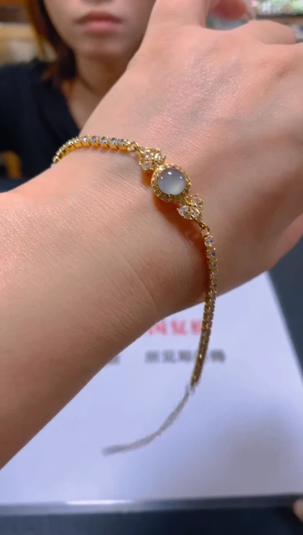 未镶嵌手链翡翠多样性发一