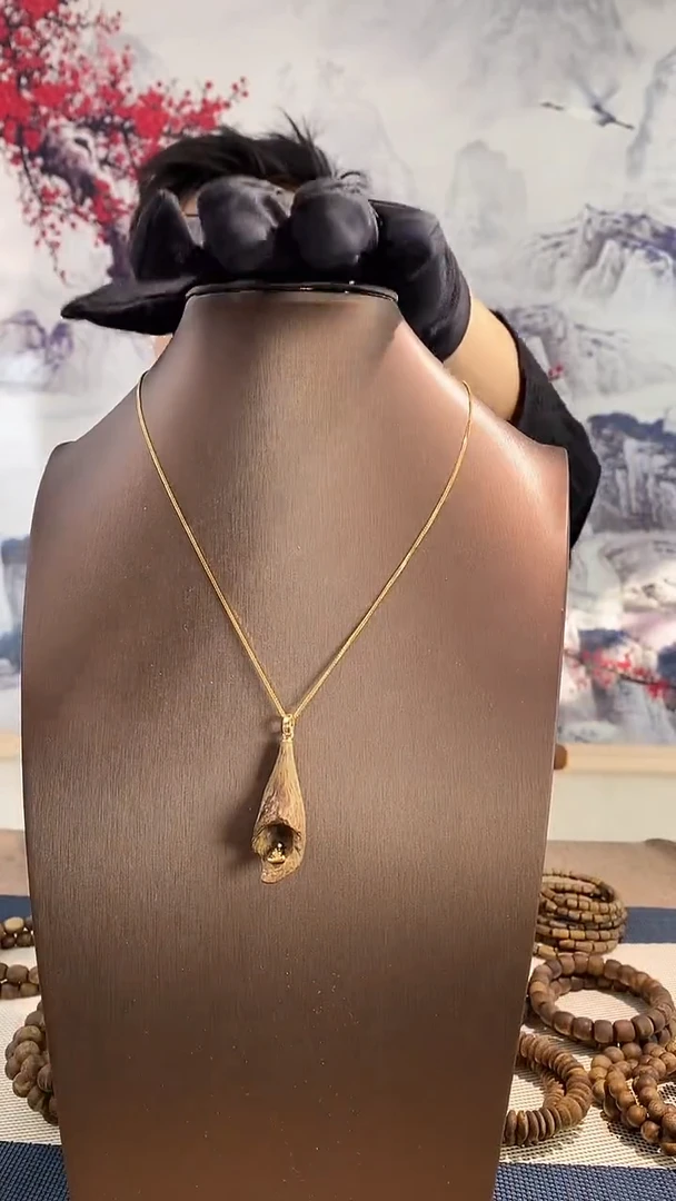 沉香沉香碎屑壳子挂饰3克+