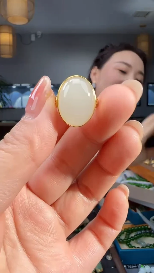 银S925镶嵌戒指和田玉1
