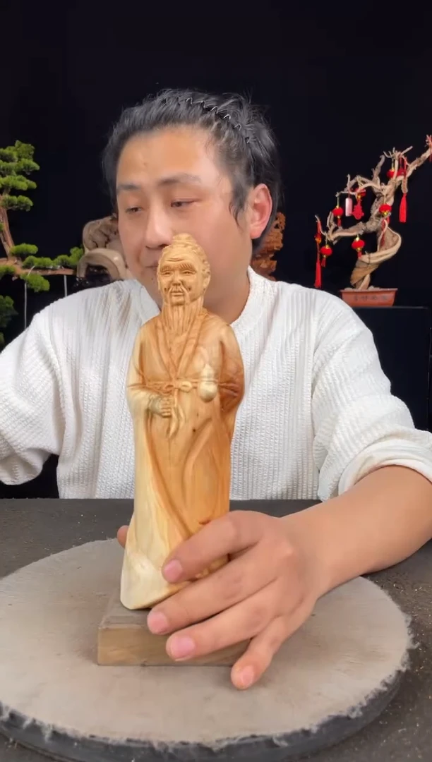【闪购商品】柏木（崖柏）其他手工摆件,先抢先得!