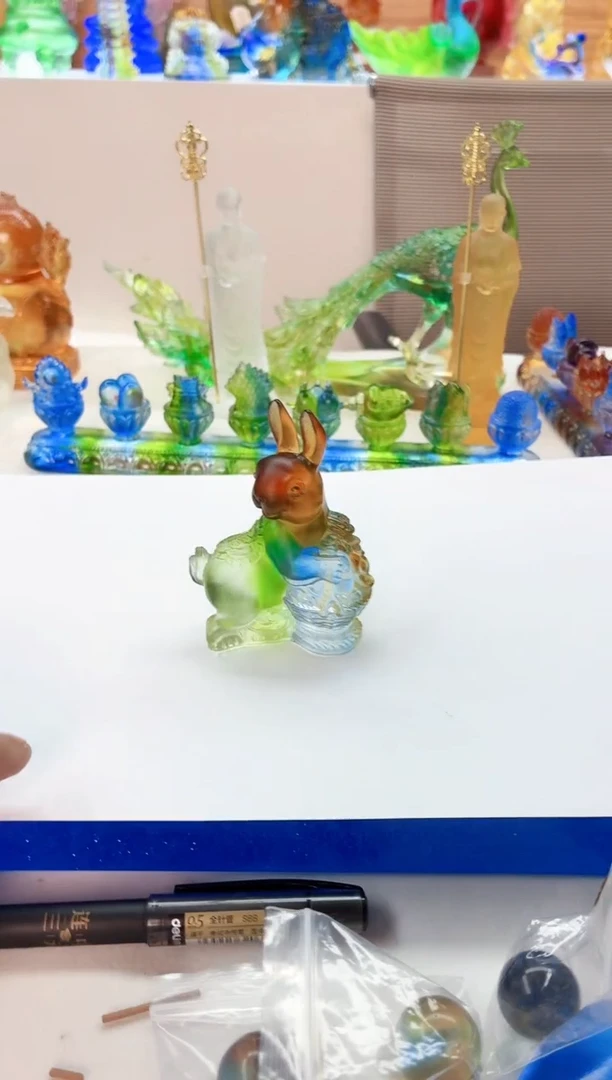 手工艺品琉璃彩色小兔子摆件