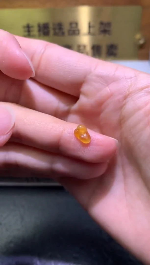 未镶嵌定制翡翠毛货