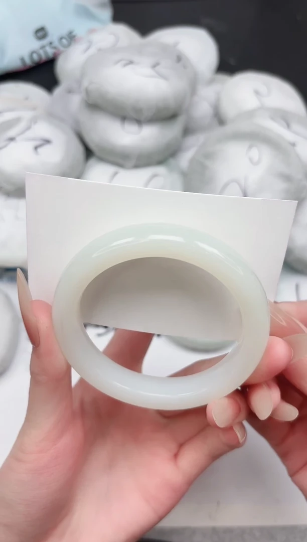 未镶嵌手镯石英质玉207-58.2