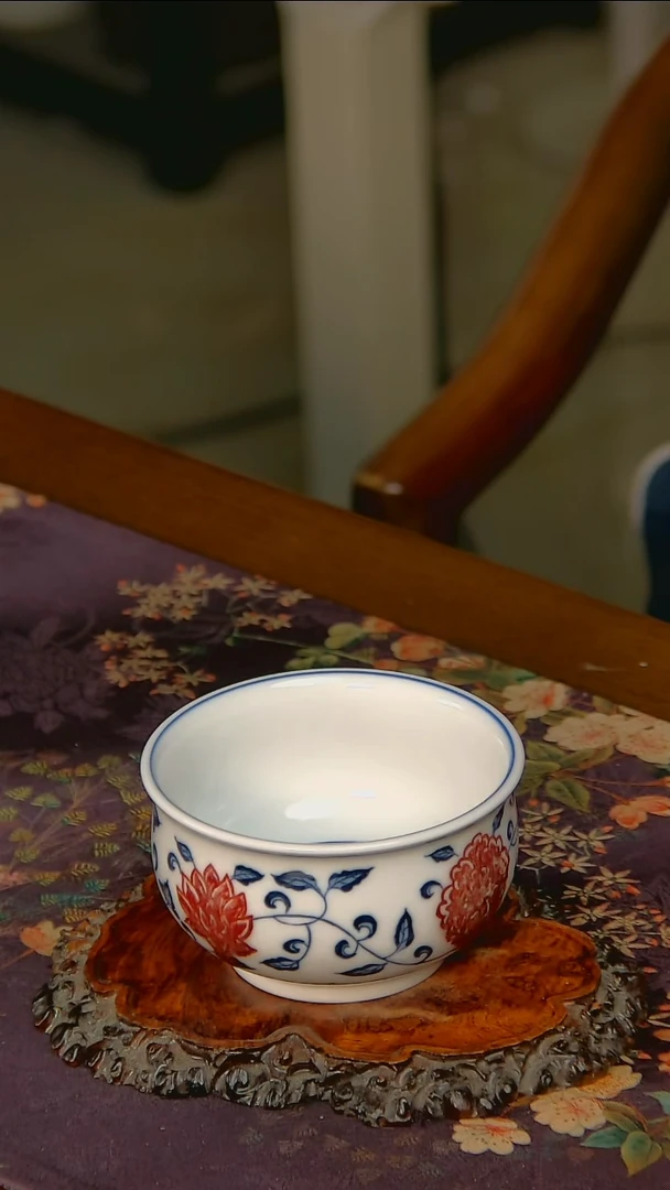 杯手工手绘杯杯很美丽