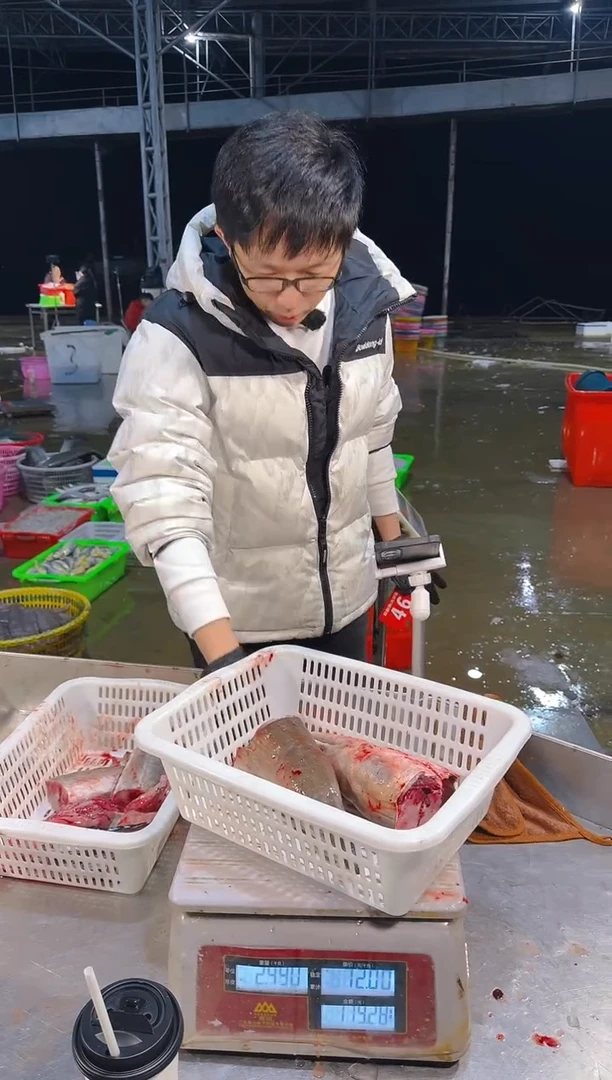 中国大陆深**哥鳗鱼头11111111111111