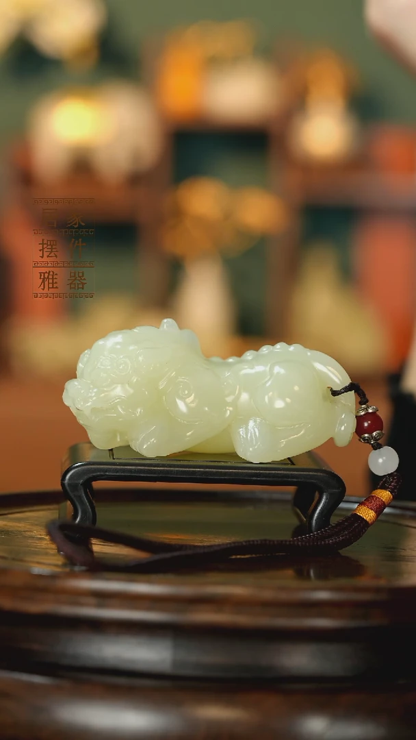 玉《纳福貔貅》摆件