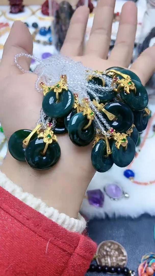 【闪购商品】翡翠颈饰未镶嵌A58SDGFDGGSDDG