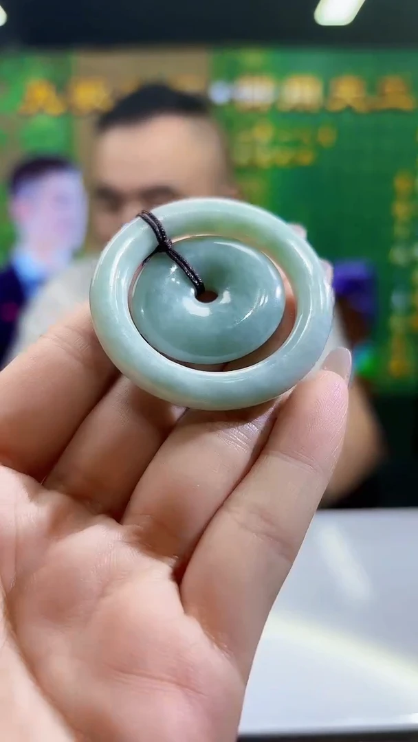 翡翠未镶嵌颈饰0607/Y/发其一件/扣