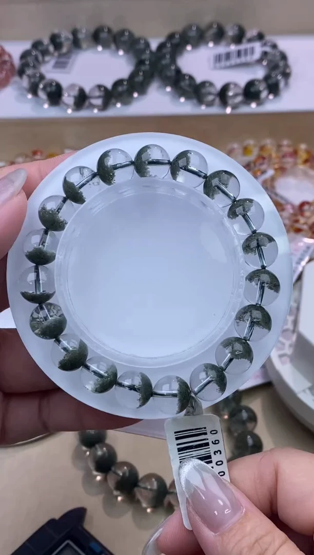 水晶手链未镶嵌聚宝盆绿幽灵10m+