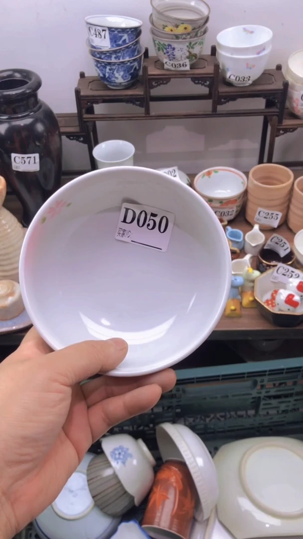 瓷片木**。A龙华精品陶瓷店