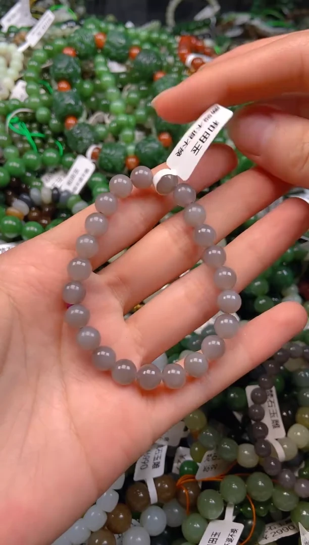 和田玉未镶嵌颈饰1