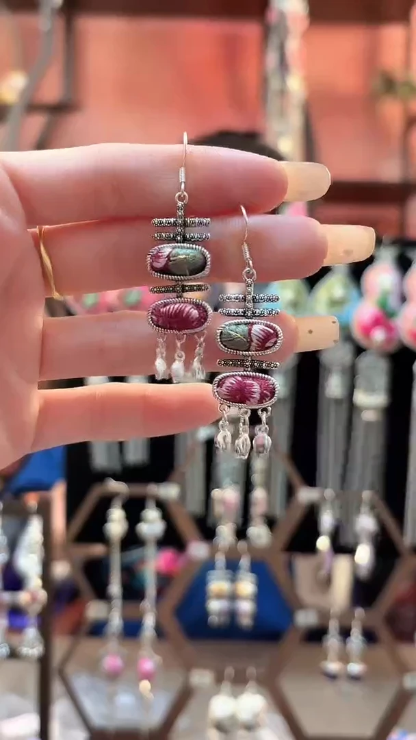 织绣云织谣民族风精美饰品   20