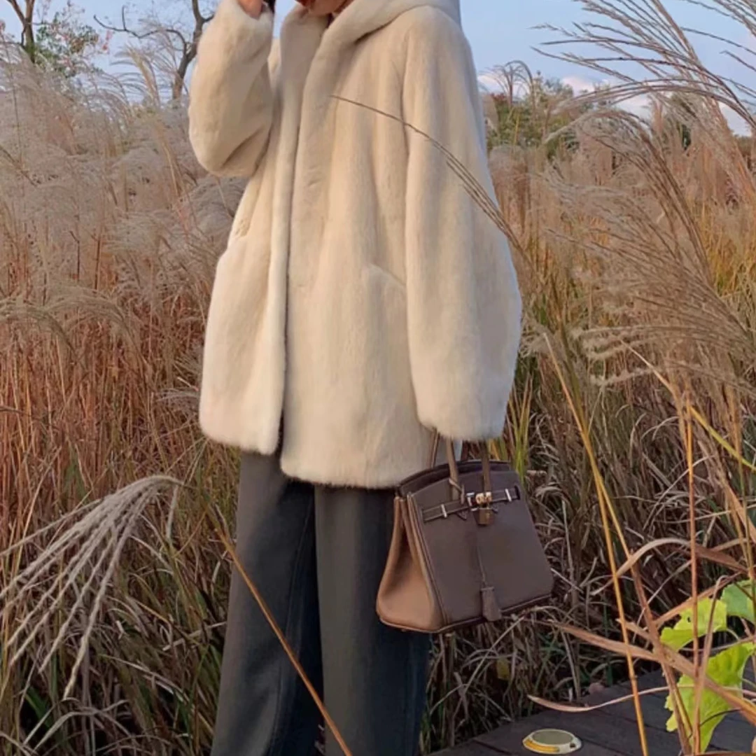 秋冬季新款百搭连帽短款高级感毛毛外套 H2251