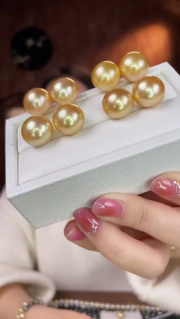 【闪购商品】海水珍珠耳钉18K金镶嵌金珠15-16mm多样性发一对