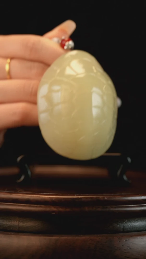 云南石竹叶青雕刻：富甲天下