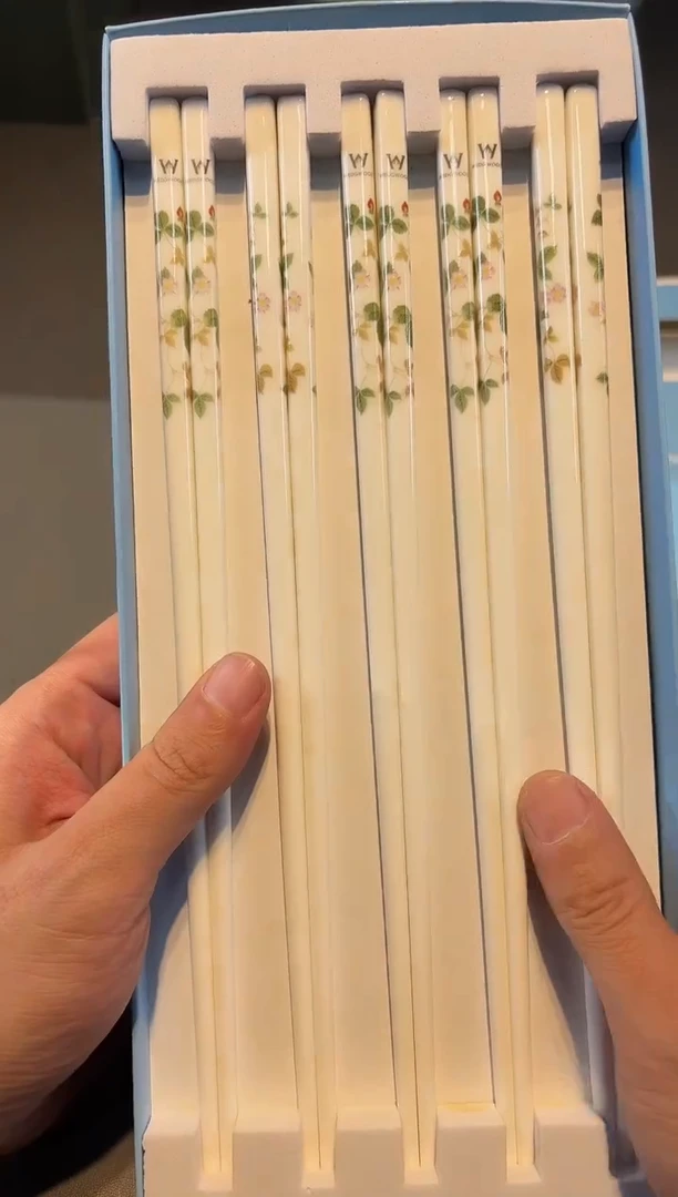 【闪购商品】瓷片新号开播啦全场福利保正保真