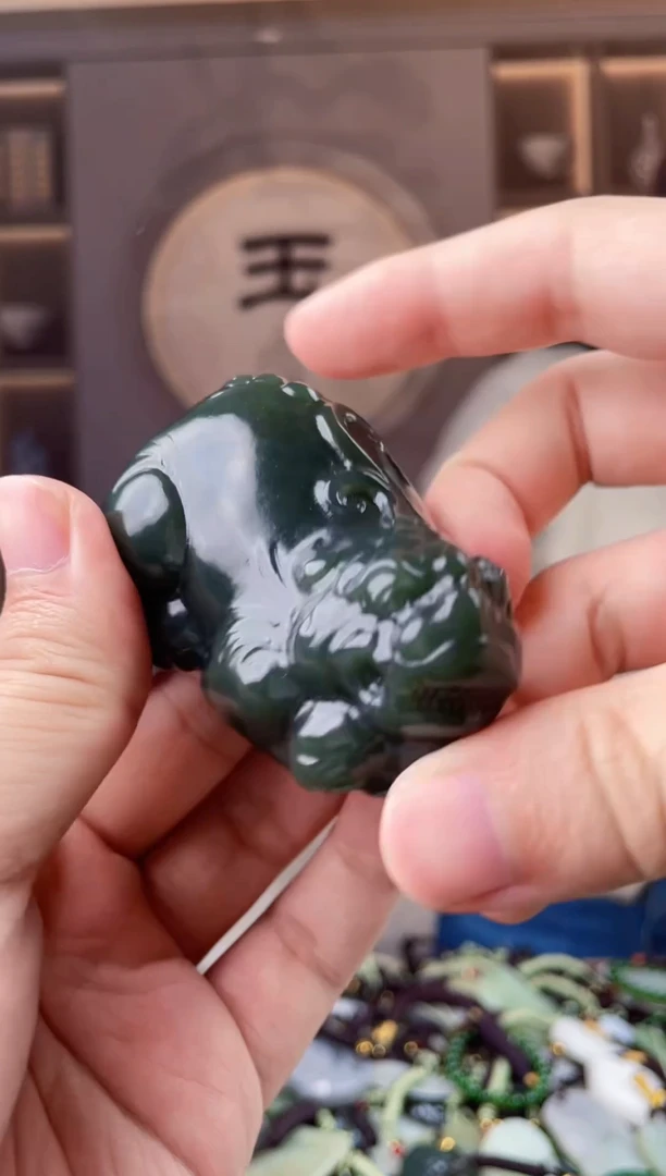 颈饰未镶嵌和田玉拍一发一，多样性发货