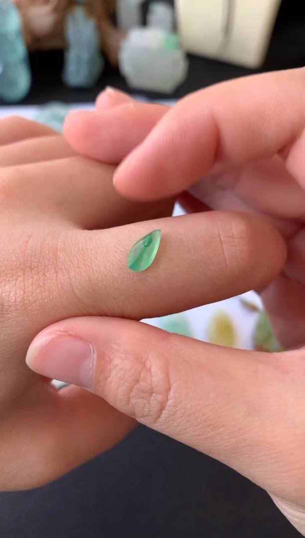 【闪购商品】定制翡翠未镶嵌翡翠