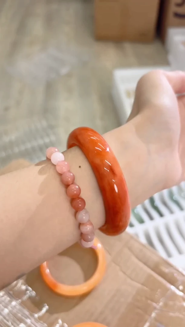 未镶嵌手镯石英质玉122-61JU