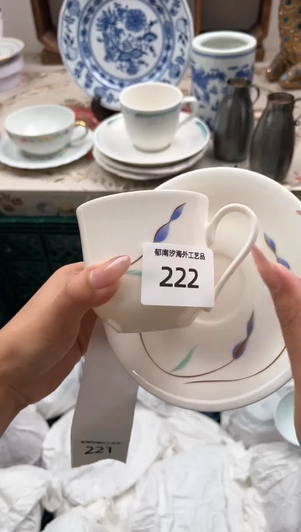 瓷片巴***巴K         222