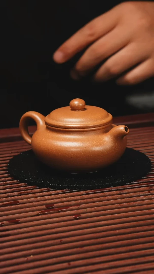 茶壶紫砂今天很郁闷111