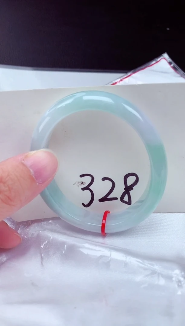 未镶嵌手镯翡翠翡翠手镯贵妃