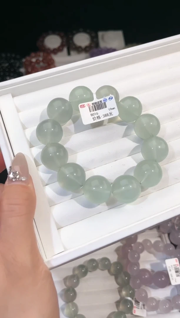 【闪购商品】萤石手链未镶嵌多样性发一奶绿萤石19mm