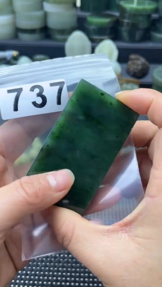 未镶嵌和田玉珠宝半成品牌子