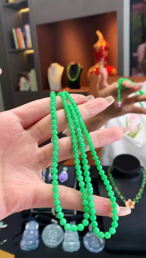 【闪购商品】翡翠吊坠(不含链)未镶嵌珠链