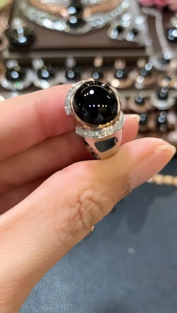 18K金镶嵌戒指翡翠m105