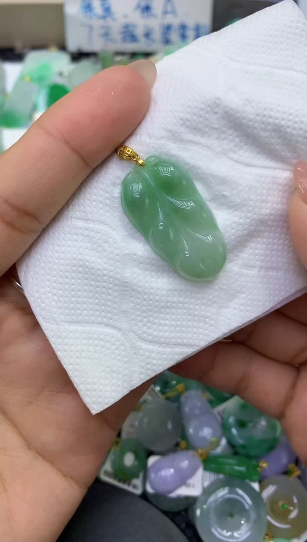 颈饰未镶嵌翡翠天然缅甸A货翡翠