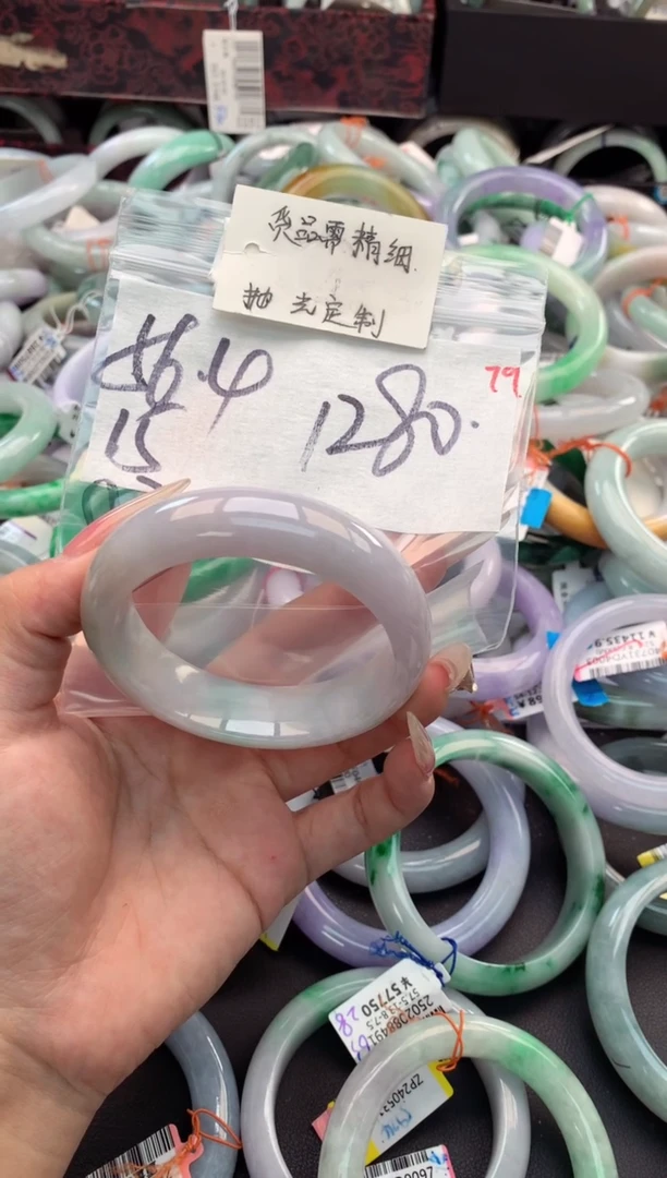 【闪购商品】定制翡翠未镶嵌毛货需精细抛光+多人