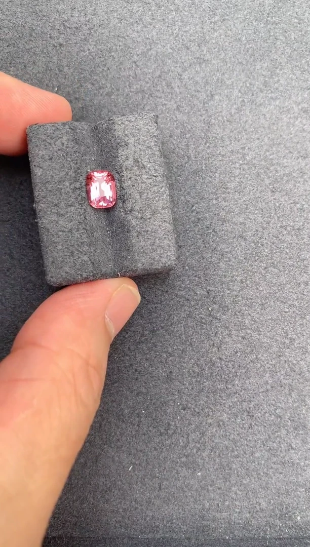 【闪购商品】尖晶石裸石未镶嵌1.1ct粉尖晶