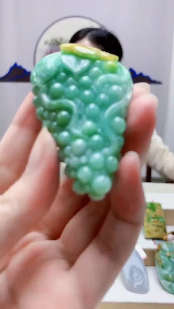 未镶嵌定制翡翠4852zm-毛货挂件24葡萄