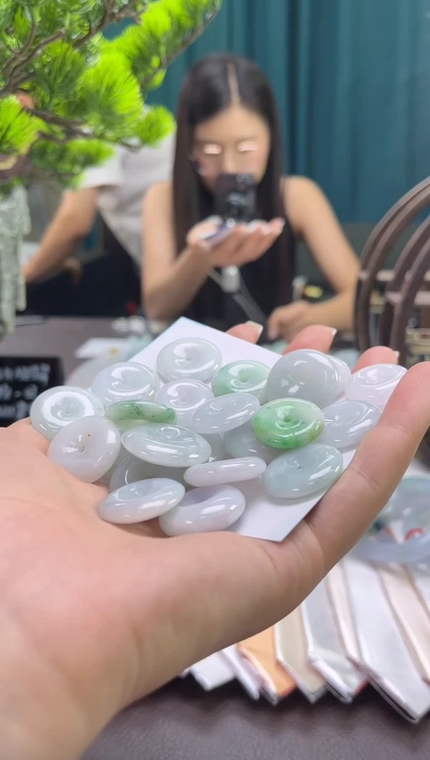 吊坠(不含链)未镶嵌翡翠多样性发货1件