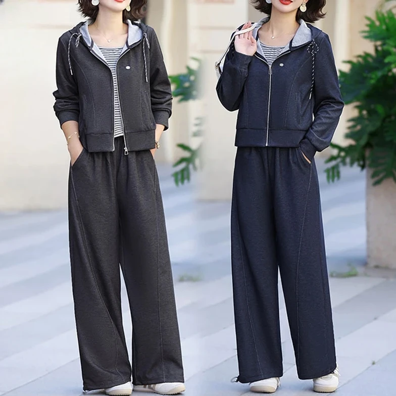 2025新款妈妈春秋季休闲风时尚运动套装连帽减龄牛仔中老年女秋装