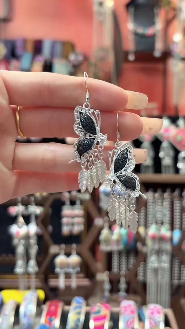 织绣 云织谣民族风精美饰品   182